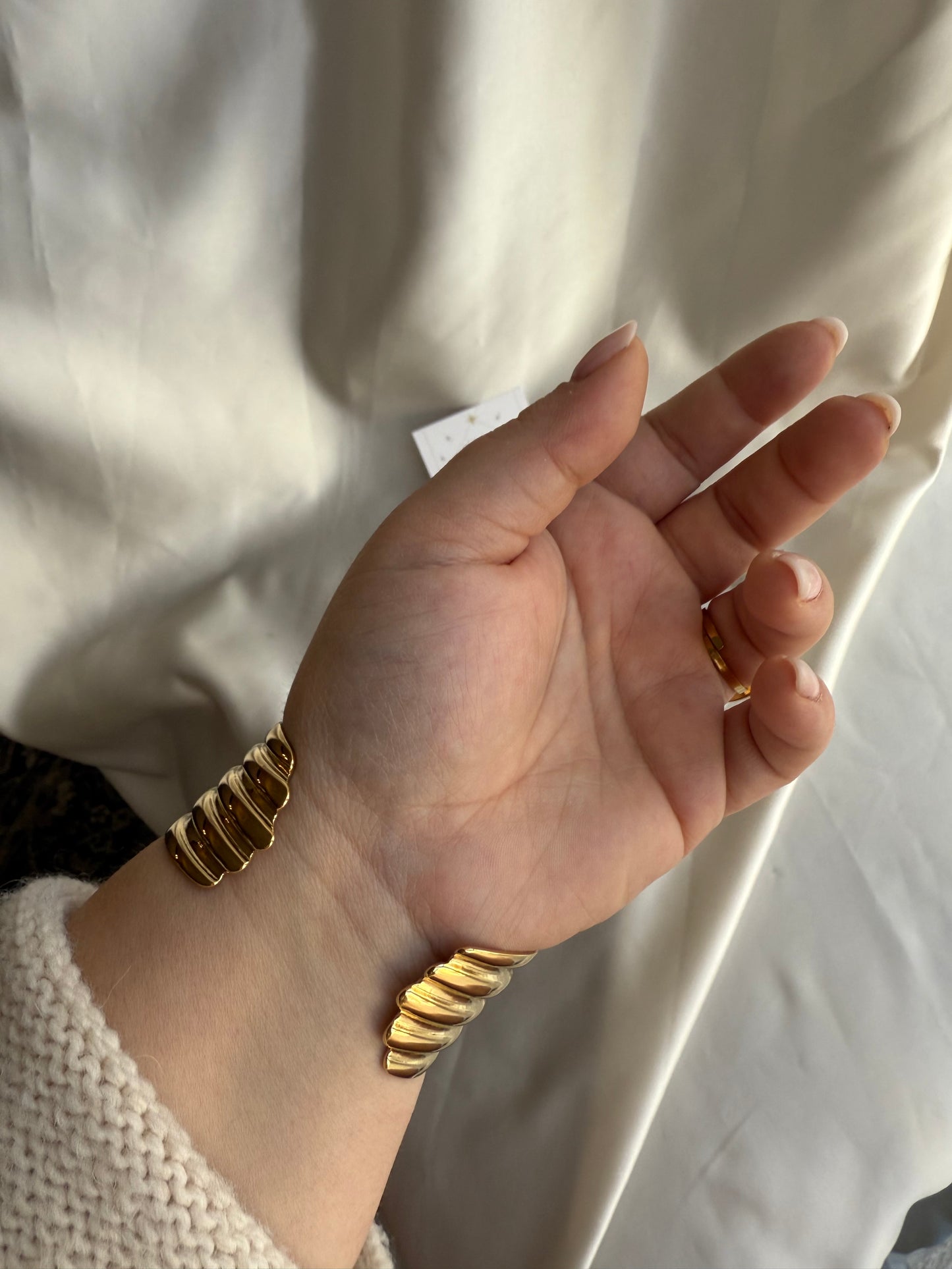 Bracciale rigido Ambra